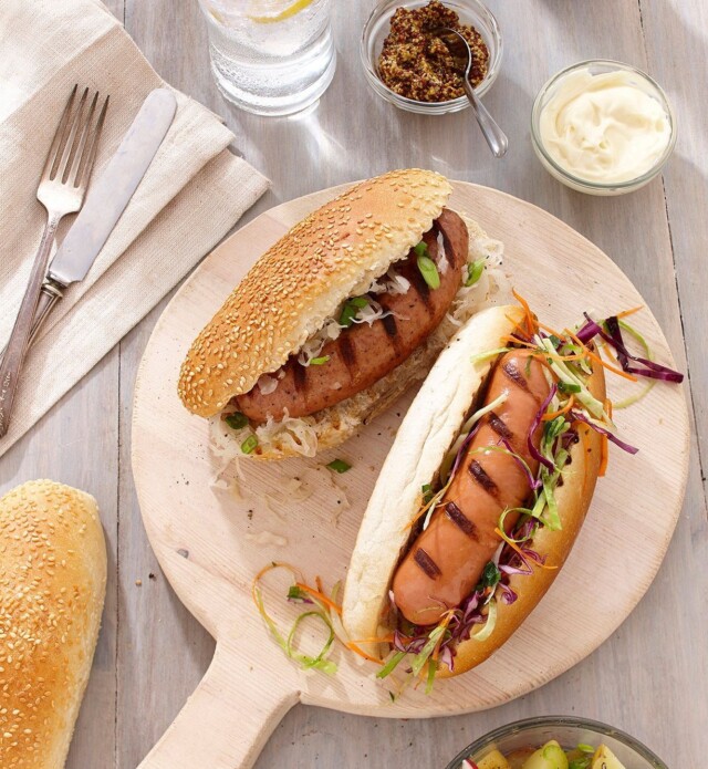 Sausages dressed with coleslaw